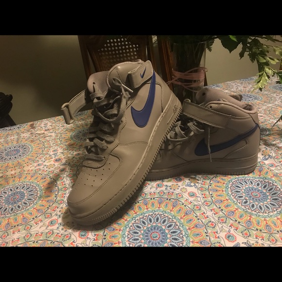 Grey and blue nike air - Picture 2 of 2